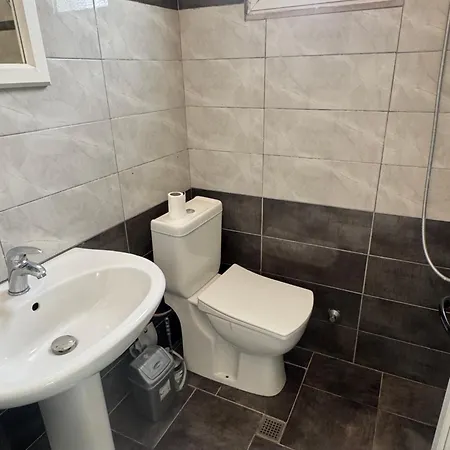 Aparthotel Lea Vlorë